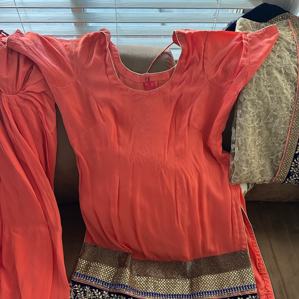 Indian suit - Picture 2 of 4